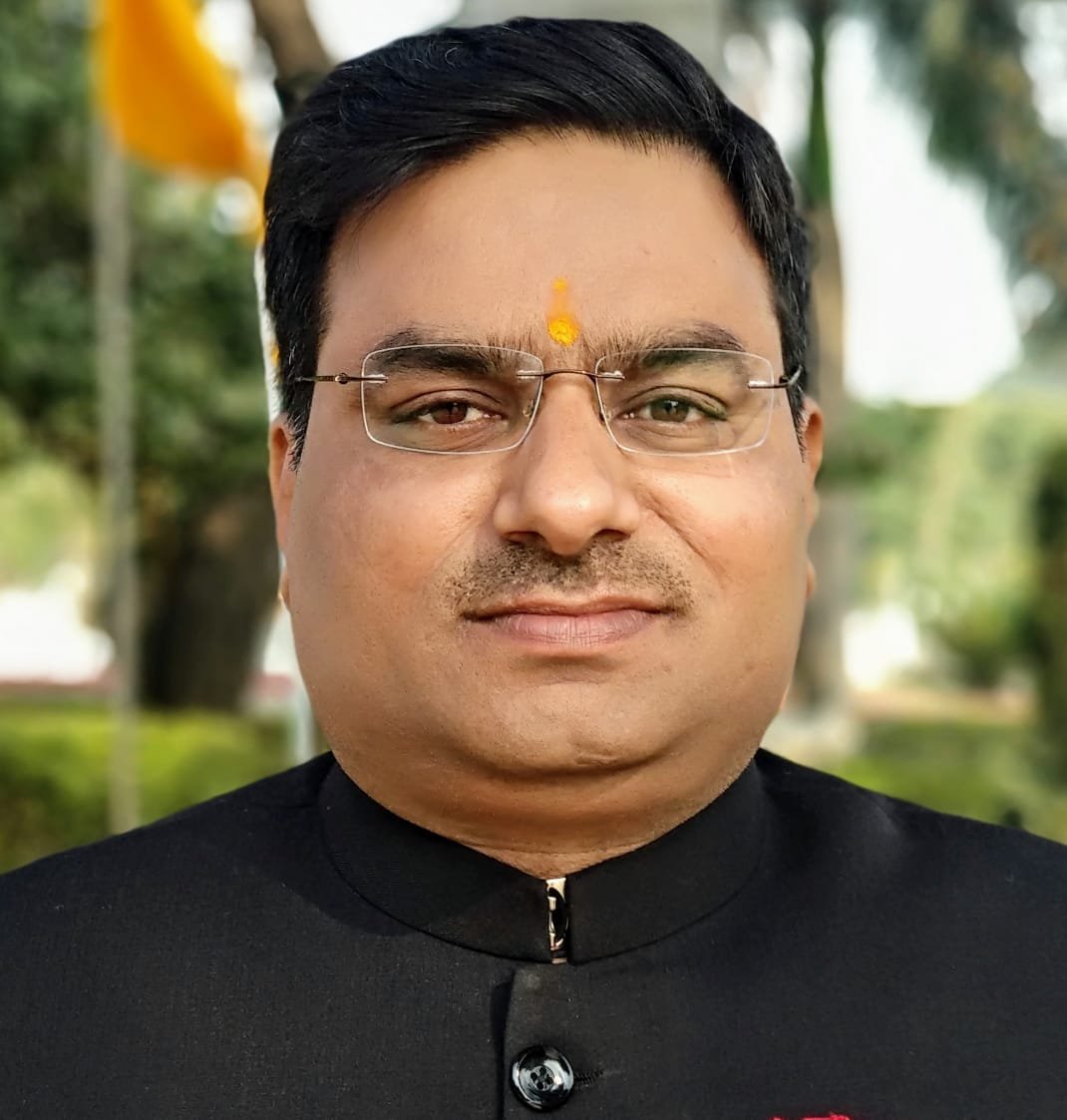 Dr. R K Upadhyay